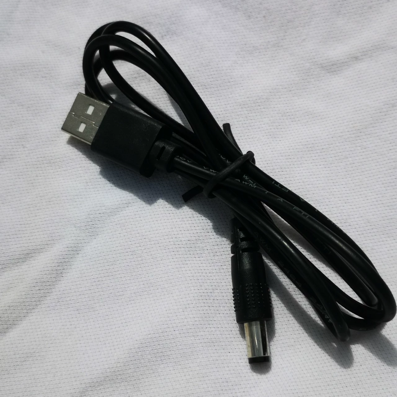 Производитель кабель USB на 1 метр DC зарядки 2A подходит для Huawei Xiaomi fascia gun usb data cable on credit
