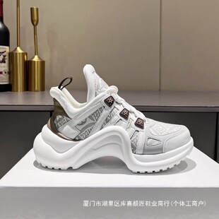 �ϵ�ЬŮ2025�¿�r�аٴ�����ͬ����ins��ϵ���������e�\��Ь