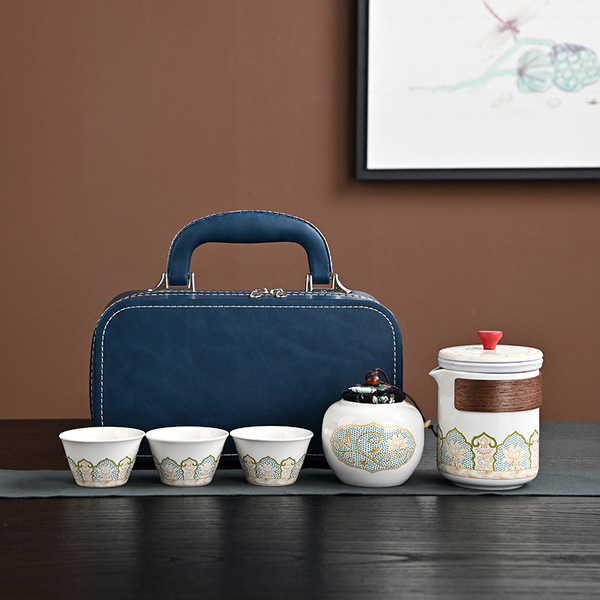 Handheld ceramic tea set for traveling