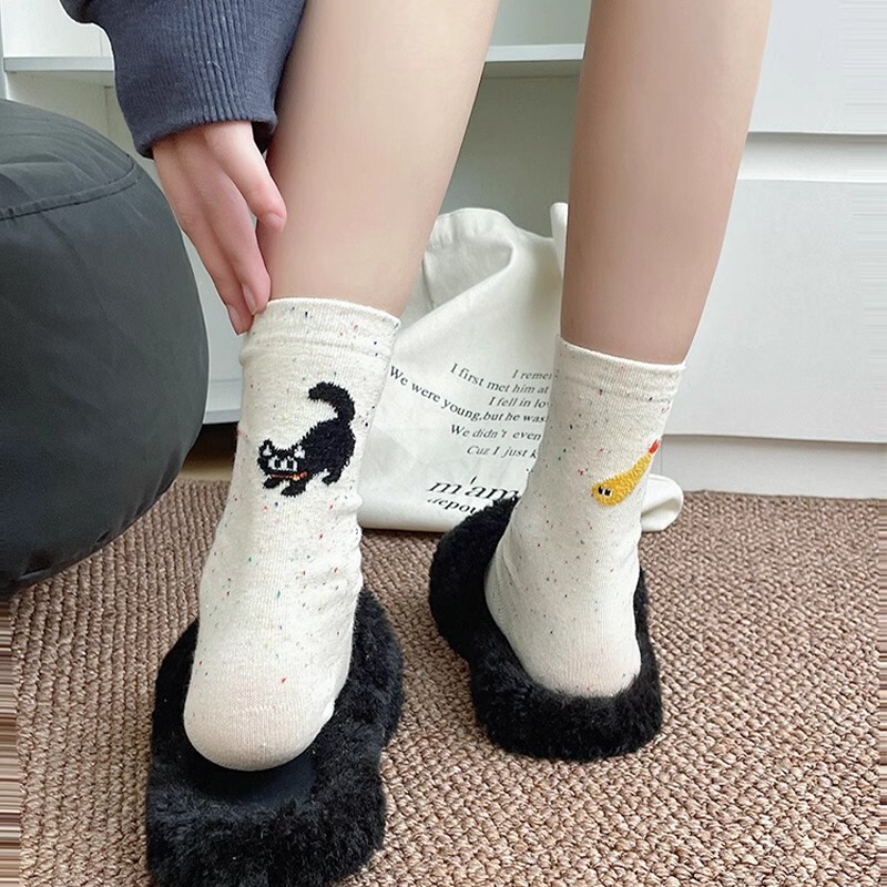 Japanese-Style Cute Cartoon Kitten Spring and Autumn New Cute Illustration Heel Flocked Colorful Dot Mid-Calf Socks for Students