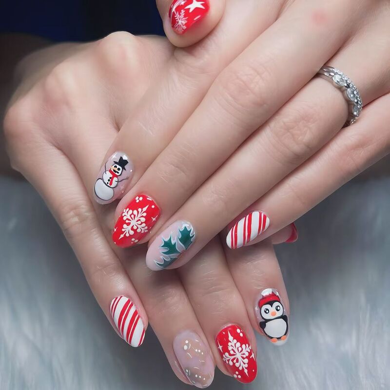 2025 New Christmas Nails Snowflake Handmade Wearable Nails Christmas Snowman Pattern Nail Art Patch