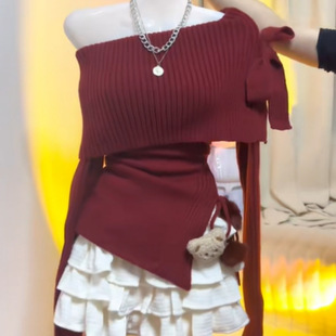 2024新年紅色毛衣套裝女純欲辣妹一字肩毛衣+蕾絲拼接字蓬蓬短裙