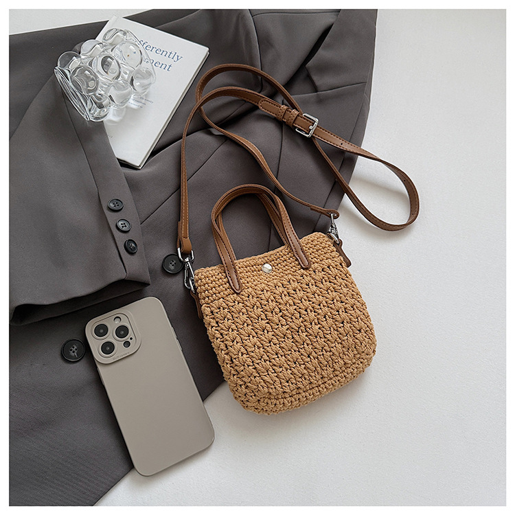 Hand-woven straw bag for women's summer 2025 new style super popular crossbody bag Korean version beach vacation mobile phone bag undefined