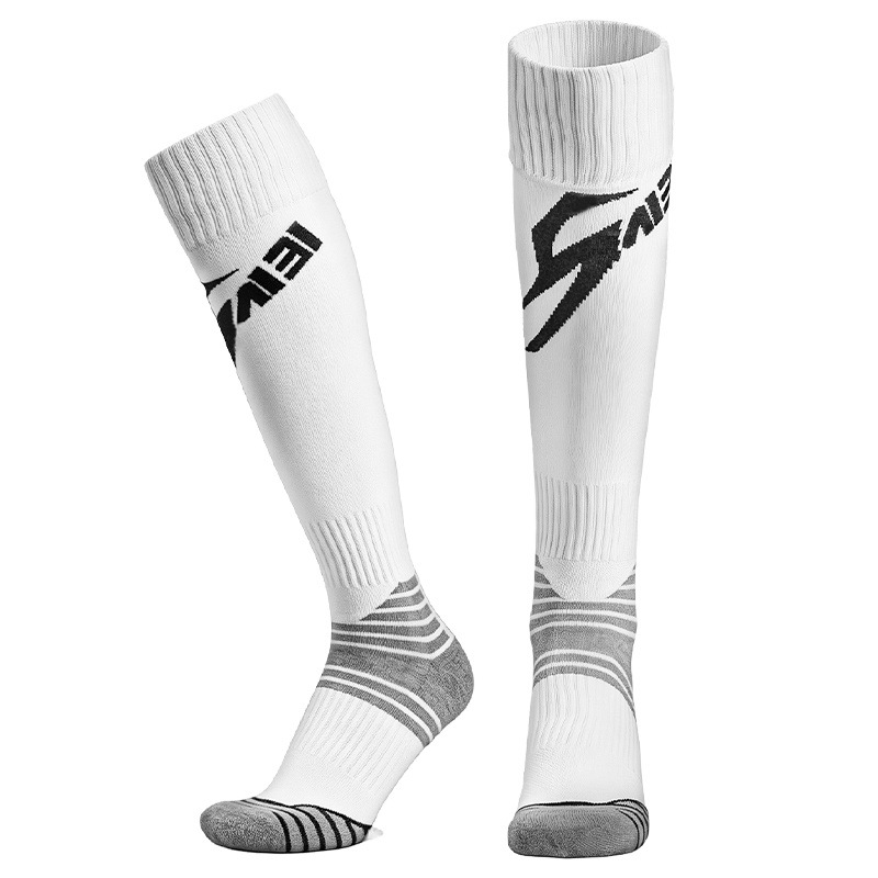 Saibi's New Long-Tube Football Shoes Are Moisture-Wicking, Breathable, and Available in Multiple Colors, with Shock-Absorbing and Non-Slip Features, and Special Football Socks