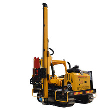 螺旋光伏打桩机太阳能螺纹地钉潜孔钻机履带光伏打桩机