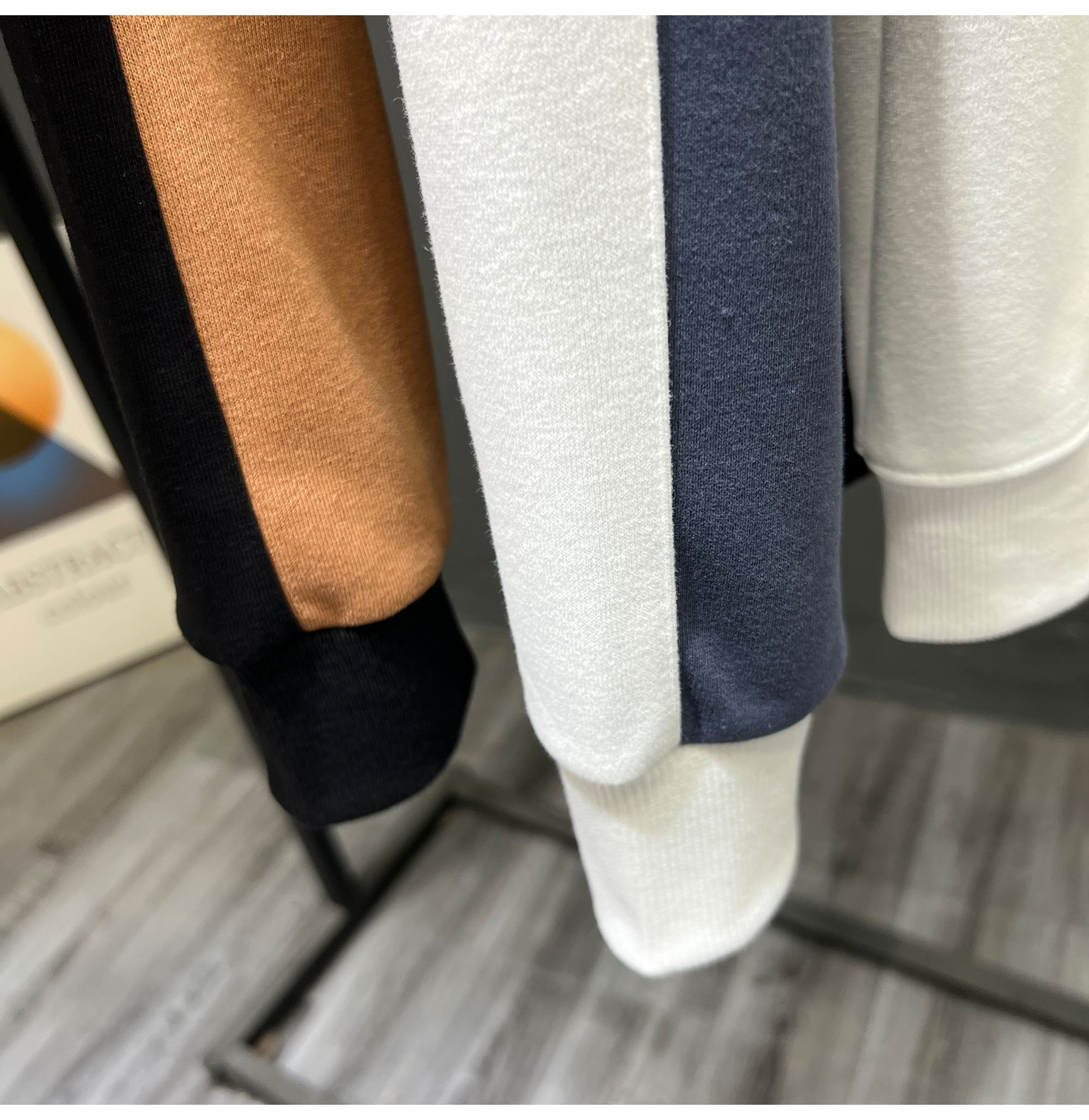 Młodzieżowa bluza z kapturem 2023, nowa, wiosenno-jesienna, męska, luźna koszulka z okrągłym dekoltem i dolną warstwą, modna i uniwersalna_voghion.com