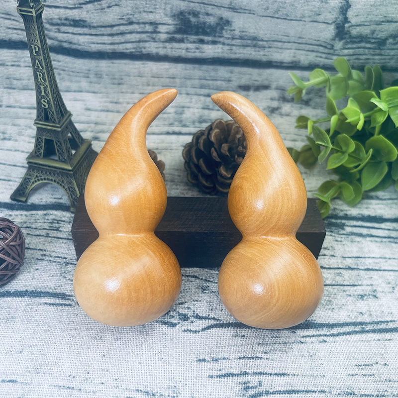 Factory direct supply jujube wood carving gourd car key chain pendant car hanging accessories crafts diy wholesale text play