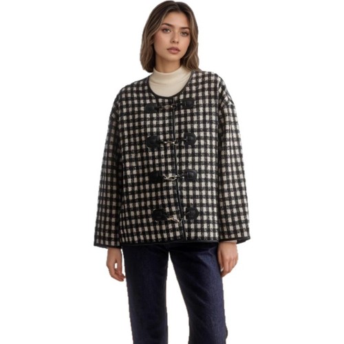 2025 New Autumn Winter European and American Amazon Metal Buckle Decorated Round Neck Collar Piping Peacock Pattern Fashion Short Pants Coat 