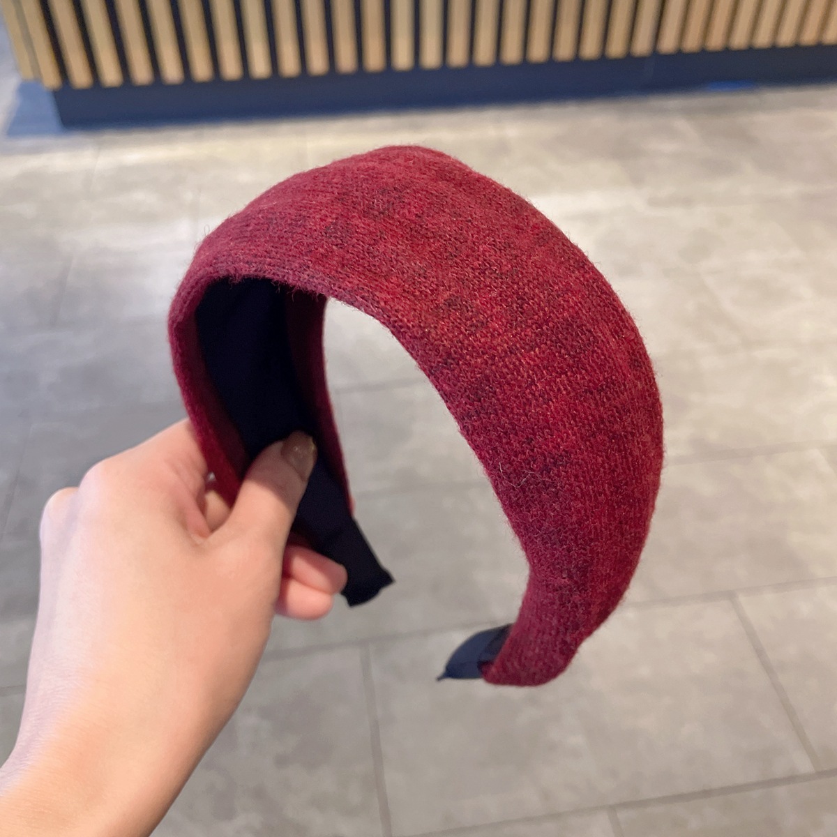 Red Plaid Woolen High-crown Headband, Clip, Hair Tie, High-end Versatile Fabric Wide-brimmed Headband For Going Out_voghion.com
