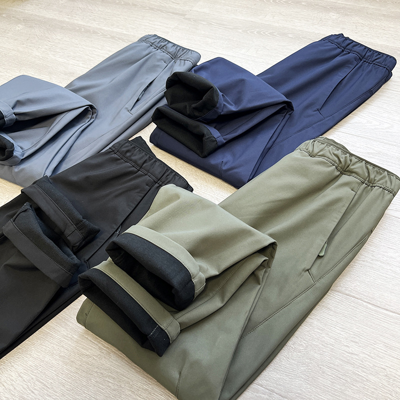 Stay warm and cozy! Windproof and water-repellent! New autumn/winter fleece-lined, thickened, straight-leg casual pants for men—perfect for outdoor sports and business wear.