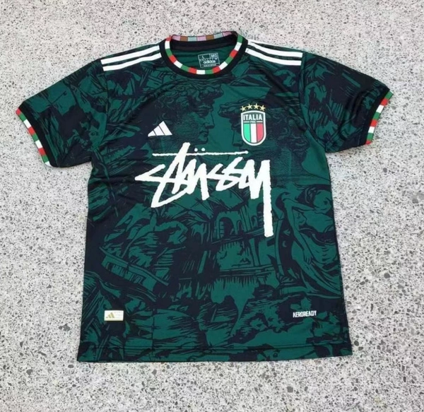 Stuci Fighting Italy