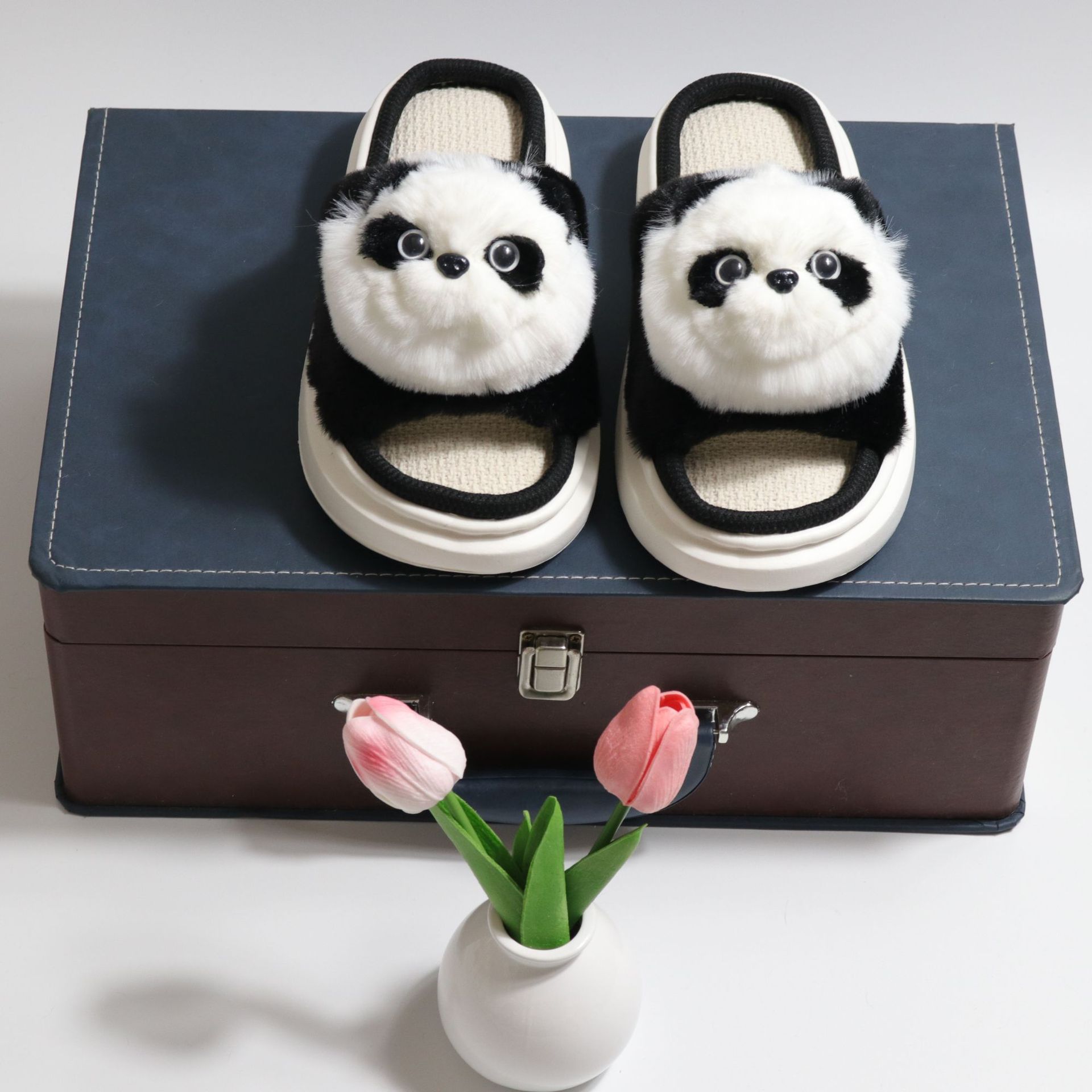 2025 nuevas zapatillas de lino para mujer otoño e invierno lindo cachorro hogar antideslizante de suela gruesa arrastre abierto