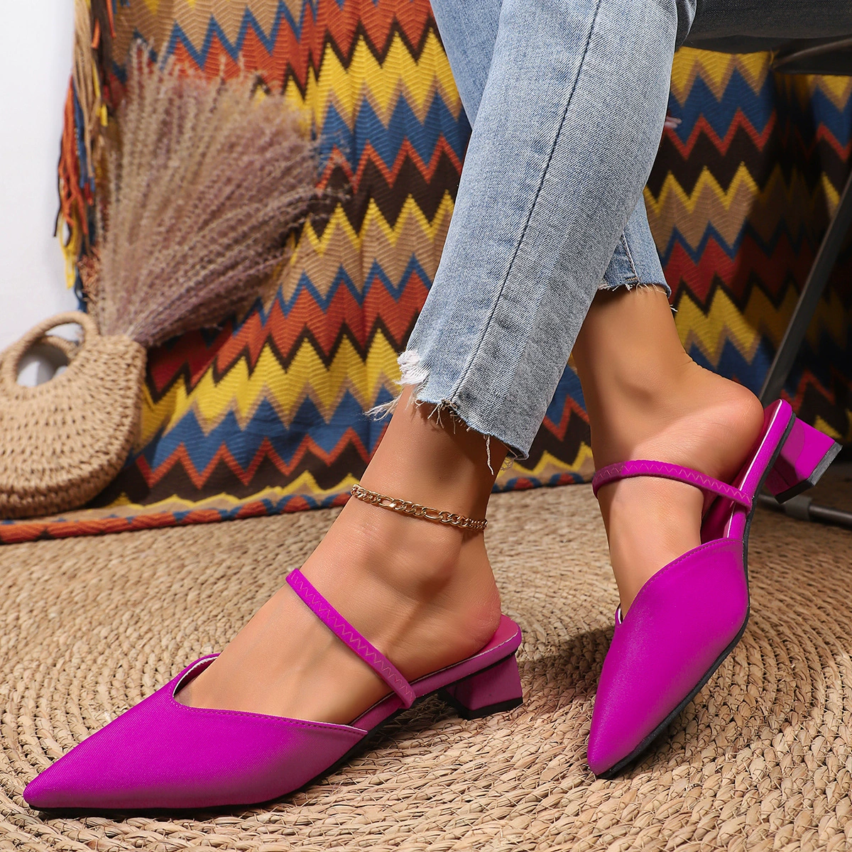 Фея стиль французские тапочки на высоком каблуке весной 2025 года носить тапочки на среднем каблуке