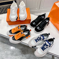 秋冬ファッション靴は2025新型スターと同じカップルのランニングシューズの本革男性靴の皮面運動靴を代理購入します。