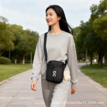 2026春0n跑步2L男女单肩包斜挎小方包户外运动轻便简约户外手机包