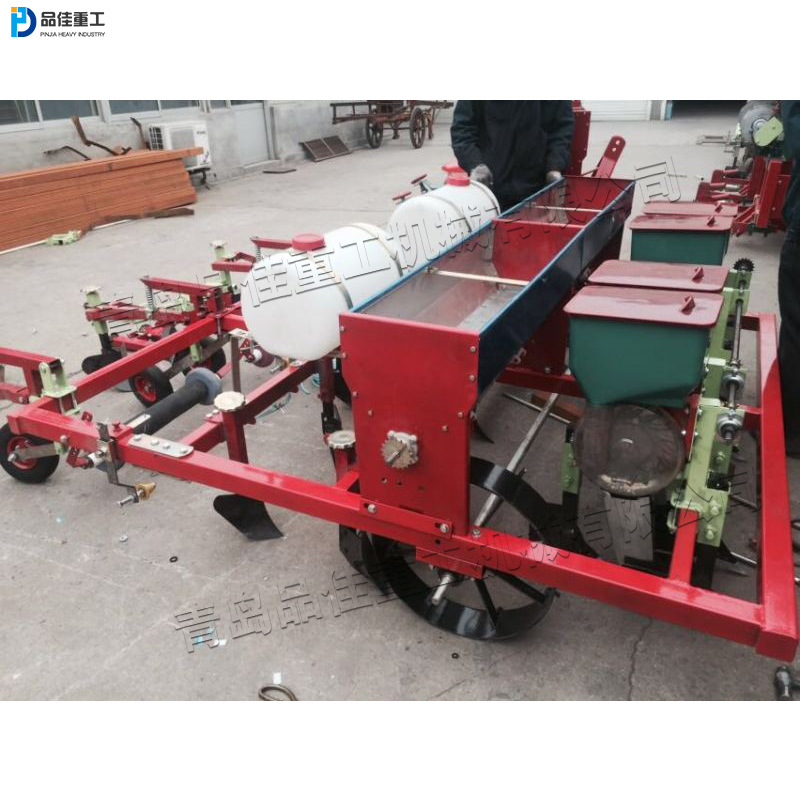 多功能花生播种施肥机 农业田地花生播种设备 小型花生播种起垄机