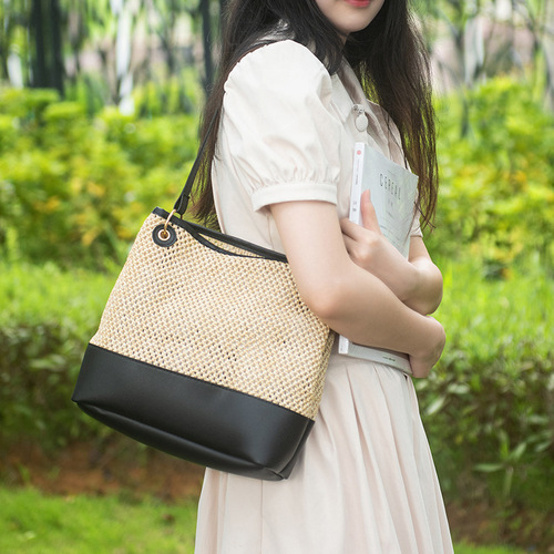 Women's Bags  New Autumn Straw Bag Fashion Simple Handbag Woven Shoulder Tote Bag Wholesale