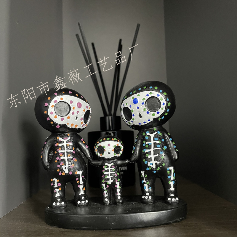 Cross-border New Valentine's Day Skull Couple Parent-child Statue Flowers Express Resin Crafts Interior Decoration Ornaments