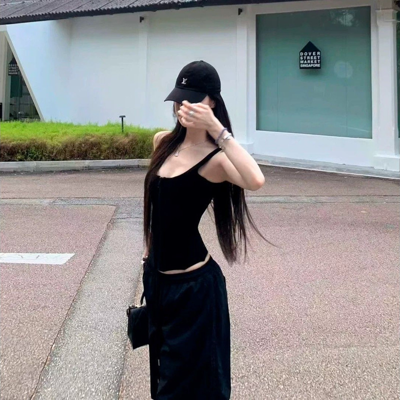 Hot Girl's Stylish Design Outfit: New Summer Waist-Cinching Tank Top and Slim-Fit Top Paired with Slimming Wide-Leg Pants, a Complete Set