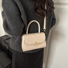 �͹ņμ����Ů����С������Ů���¿�r�к��sб��С�������l