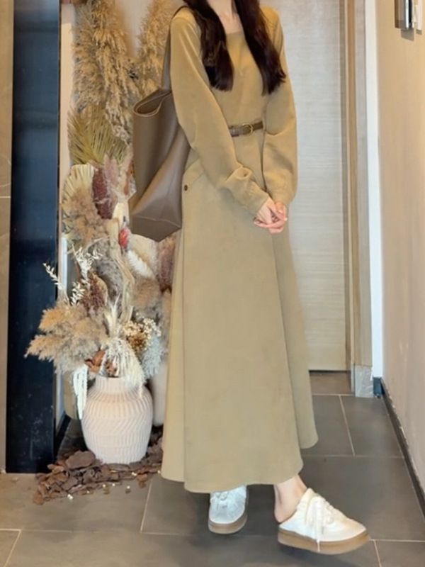 法式气质长袖针织连衣裙子女早秋冬季2025新款配大衣内搭收腰长裙|undefined