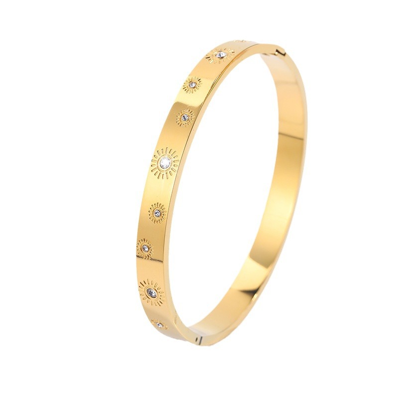 Brazalete de acero de titanio rune sol de Europa y América con diamantes ligeros de lujo nicho brazalete de oro de mujeres de apertura transfronteriza brazalete de alto nivel image 5