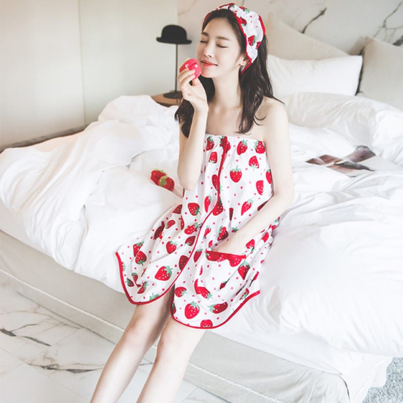 Summer Women's Pure Cotton Bath Towel Pajamas Sexy Chest-Wrapped Nightgown Set Sweet and Cute Strawberry Tube Top Nightgown Bathrobe