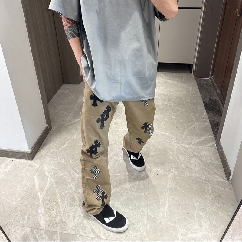 新款美式高街贴皮十字架白色潮牌牛仔裤男女同款宽松直筒长裤水洗|undefined