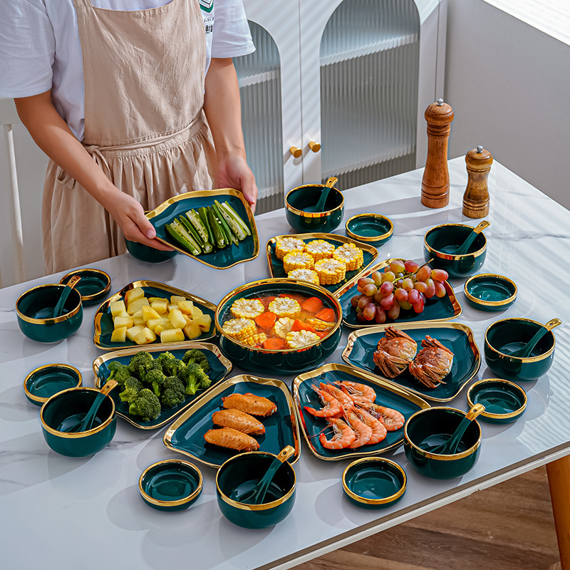 Luz de lujo plato de cerámica vajilla combinación traje plato hogar creativo reunión familia conjunto placa Año Nuevo plato