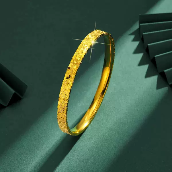 XR6n three-sided crushed ice bracelet [Boutique]