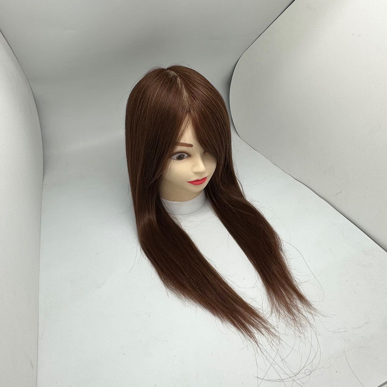 Perruca de cabello verdadero modelo de cabeza de entrenamiento de cabello trenzado modelo de cabeza de entrenamiento de cabello de cabello verdadero modelo de cabeza de corte de soplado
