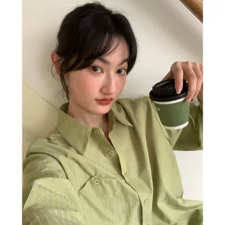 简约条纹衬衫女春秋2026年新款设计感小众衬衣长袖上衣
