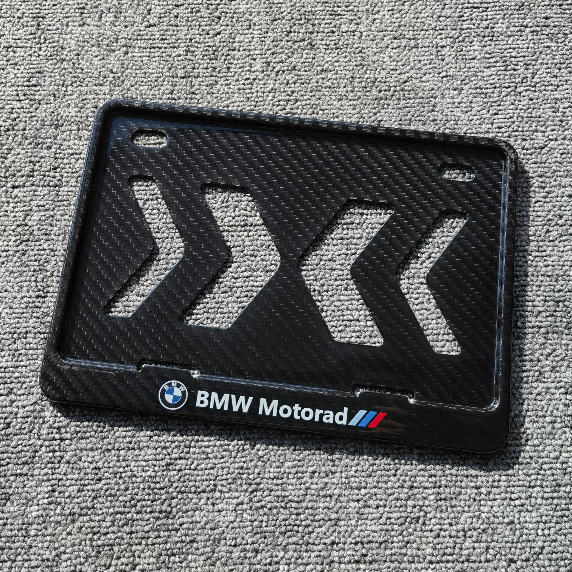 Nömrə qabı – Yamaha Plate Frame Bracket - motorcycle-molded-dry-carbon-twill-bmw