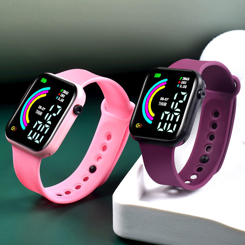 Universal electronic travel square children's watch for leisure