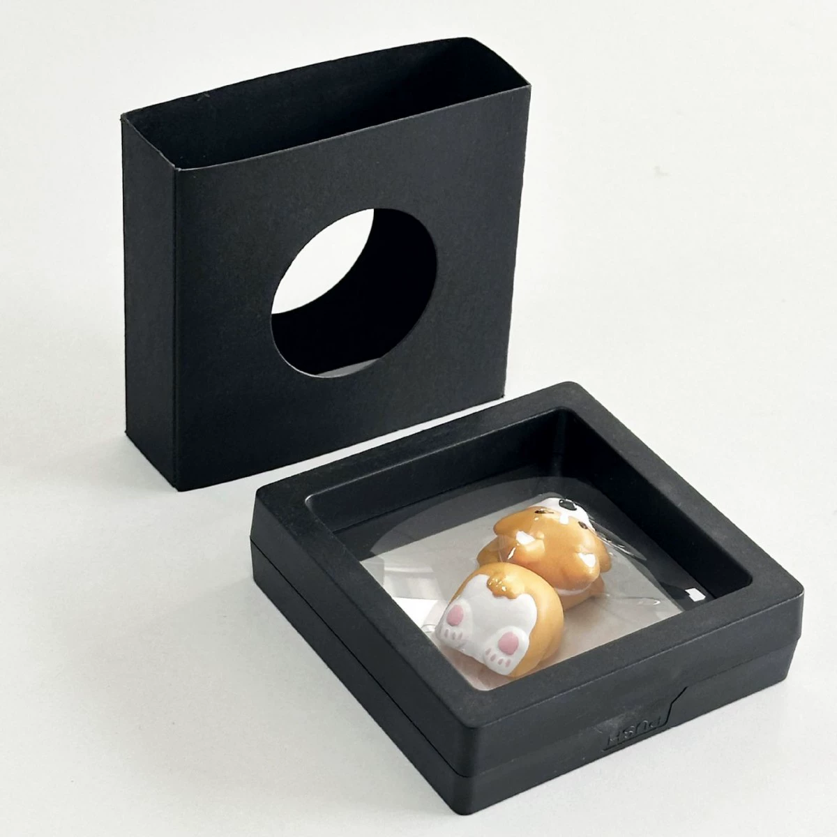 Подарочная коробка для клавиатуры. Подарочная коробка не продается отдельно и добавляется в корзину вместе с другими товарами. Автоматическая бесплатная доставка будет осуществляться вместе.