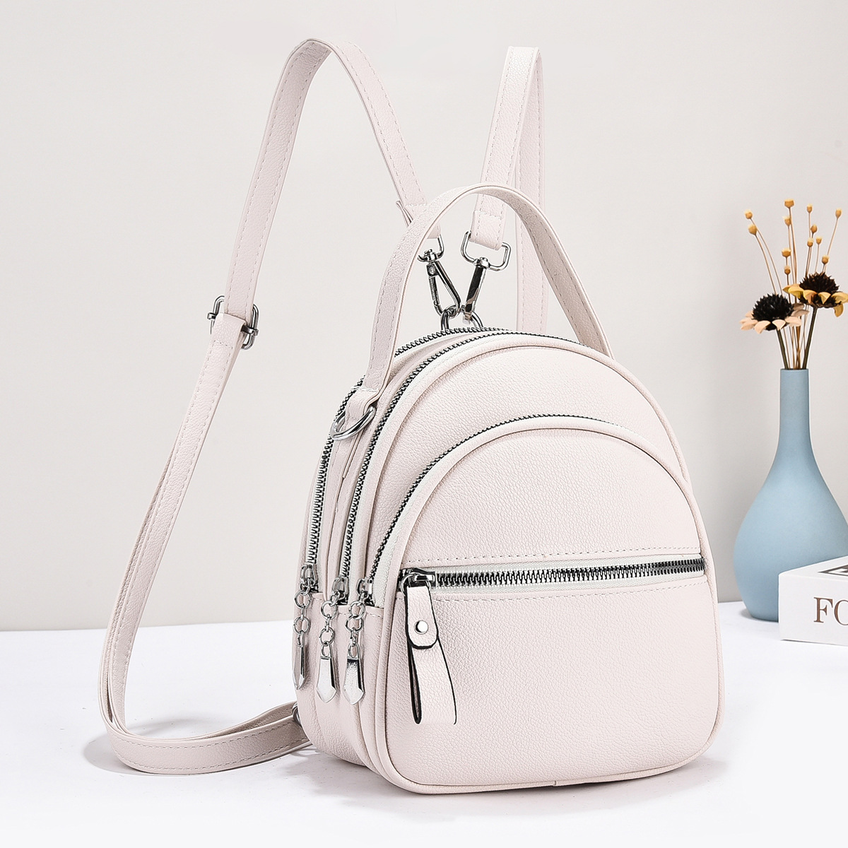 Mochila de viaje de cuero suave, mochila de doble propósito, mochila de hombro, gran capacidad para mujeres, madres de mediana edad.