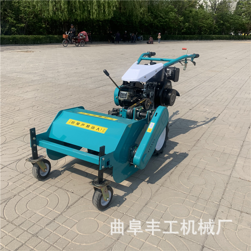 新型柴油自走式割草机除草还田打草手推柴油农用碎草还田机