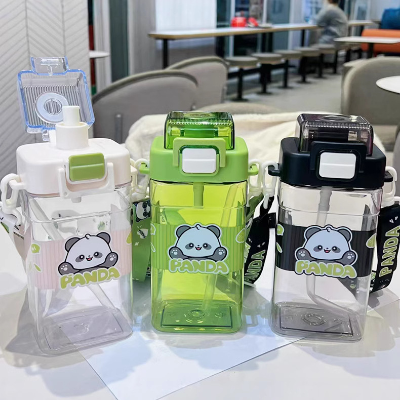 Yitongxin Panda simple taza de plástico de doble bebida taza cuadrada portátil de dibujos animados para niños botella de agua taza de paja de tapa de bloqueo