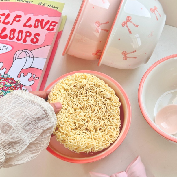 蝶結び【6インチ麺碗】どんぶりの少女の心の高い顔の値のカップラーメン碗ins釉薬の下の陶磁器碗|undefined
