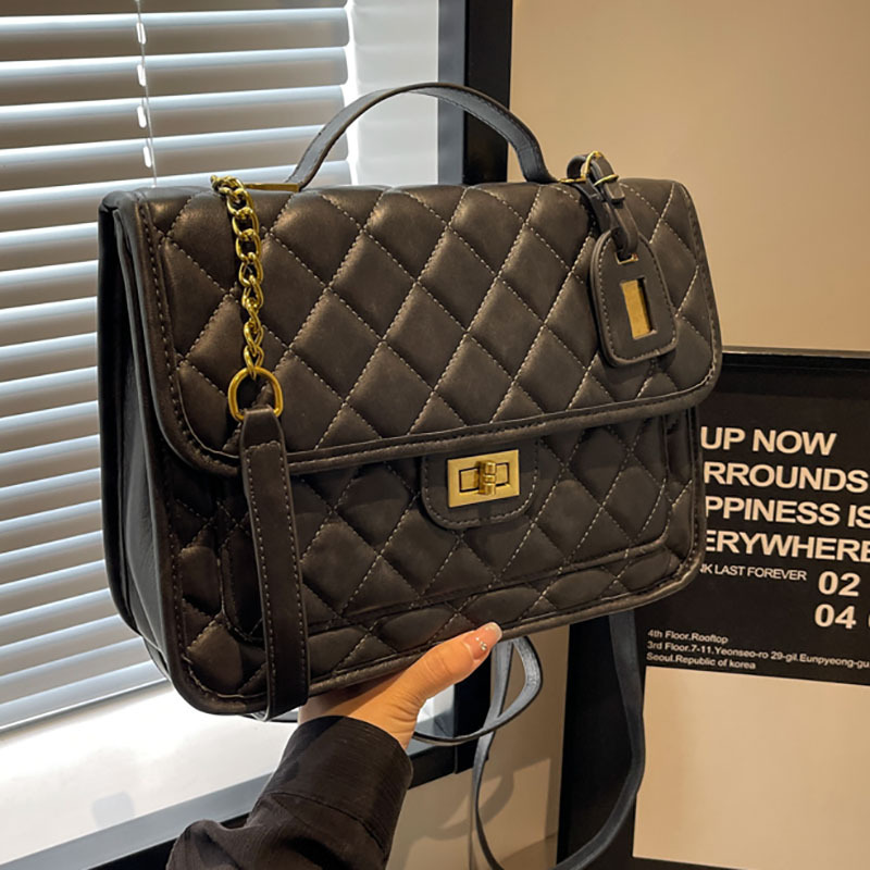 Women's 2024 New Small Fragrance Chain Single Shoulder Crossbody Bag Lingge Fashion Large Capacity Backpack_voghion.com