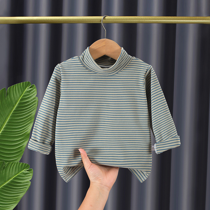 Camisas de base para niños, nuevas camisas de terciopelo de otoño y invierno con chaqueta de otoño para bebés de edad media, cuello redondo y medio cuello alto.