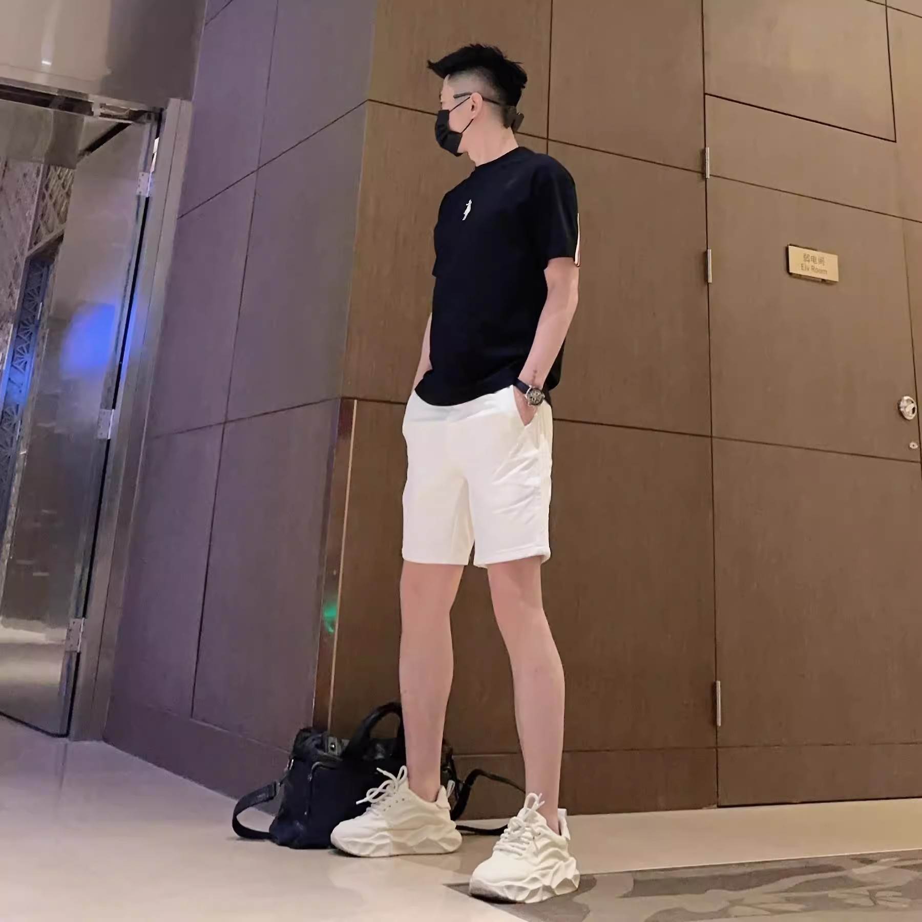 New Summer Fashion Light Luxury Simple Versatile Trendy Casual Slim Round Neck Embroidered Men's Half-Sleeve Top Men's Clothing