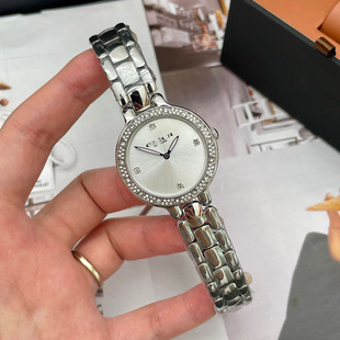 COAޢ���YCHʯӢŮ������С���ֱ�Ůʿ����䓎�������Q�羳���l