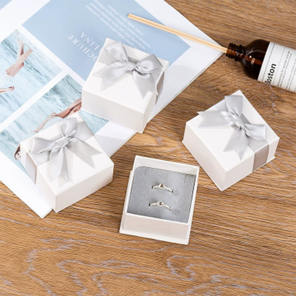 7x7X4.5cm (bow box)