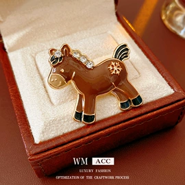 耳环;项链;手链