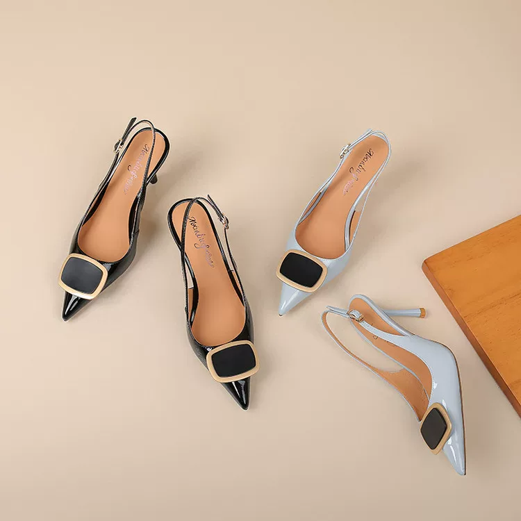 Коровья кожа телица? — переведем корректно: Cow patent leather square buckle high heels women's toe-cap back empty sandals spring and summer new arrival full leather pointed toe stiletto sandals for women inside and outside