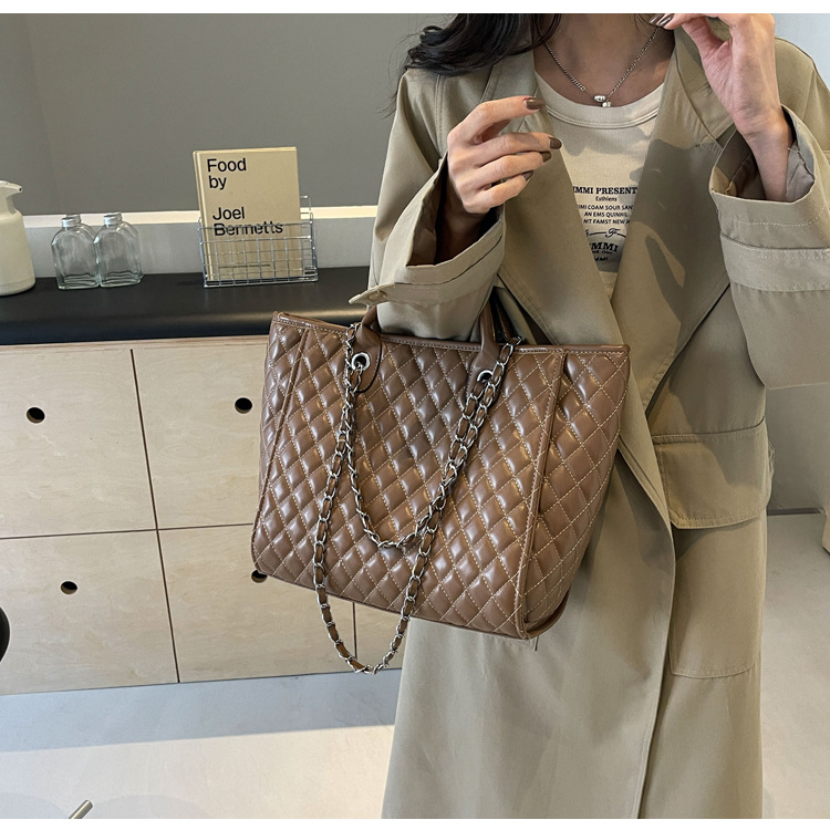 European And American Lingge Bag New Large Capacity Chain Bag Fashionable And Versatile Handheld Single Shoulder Tote Bag_voghion.com