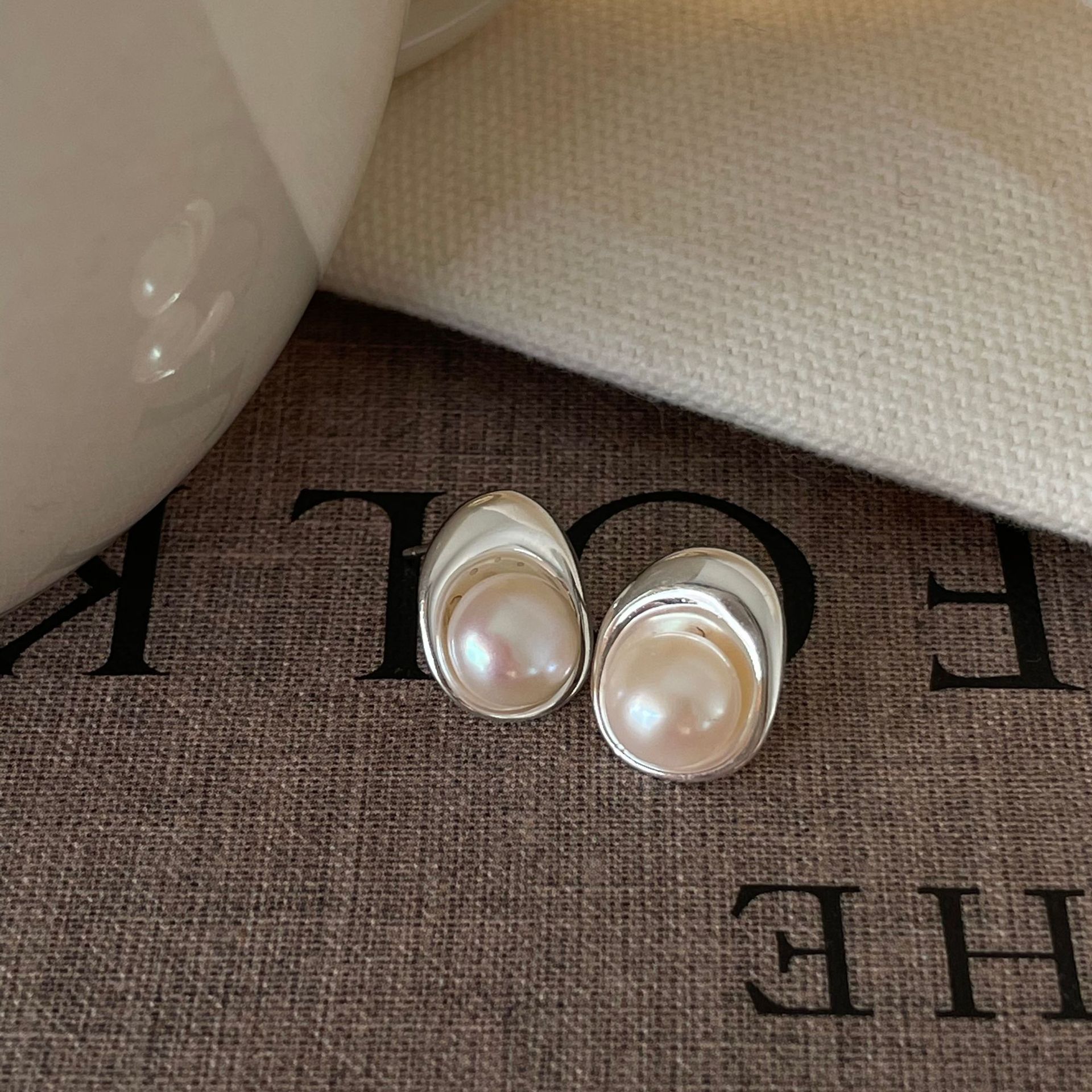 10g Weight Ear Studs Classification 1 Pair Quantity Holiday, Wedding Occasion 925 Sterling Silver, Freshwater Pearl Material Water Droplets Pattern Women'S Gender 1 Pair 925 Sterling Silver Freshwater Pearl Water Droplets Ear Studs 6