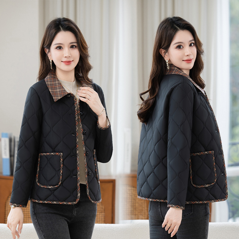 ropa de algodón ligera y delgada para mujeres 2025 invierno nueva chaqueta de algodón con solapa para madres suelta y corta chaqueta de algodón caliente