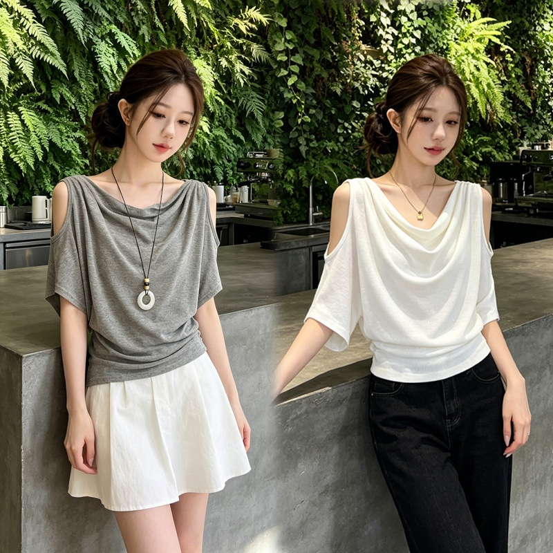 Summer 2026 new fashion slim-fit stylish versatile top with a unique design, loose off-shoulder drop-neck T-shirt for women Summer 2026 new fashion slim-fit stylish versatile top with a unique design, loose off-shoulder drop-neck T-shirt for women